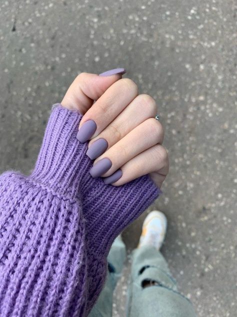 Short Classic Nails, Short Neutral Nails, Nail Art Designs For Beginners, Nail Paint Shades, Winter Nail Colors, Summer Nails Art, Nail Nail Designs, Nail 2023, Easy Nail Art Designs