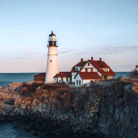 The Best Fall Destinations to Visit Around the U.S. | The Everygirl Essex Street, Portland Head Light, East Coast Road Trip, Dog Cafe, North Carolina Mountains, Shenandoah National Park, The Everygirl, Conde Nast Traveler, Fall Travel