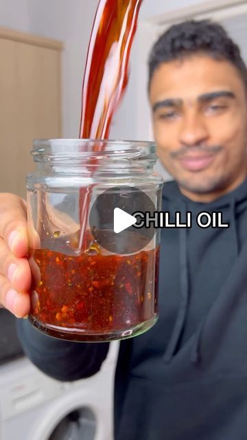 Jacob King on Instagram: "CHILLI OIL 🌶🛢 slap it on anything you want to give a little spicy kick 🤝 RECIPE BELOW 👇🏾 

Super easy to make, last ages + goes on almost anything 👀 you can’t go wrong with chilli oil 👏🏾 

Inspired by a recipe from my friends over at @littlericenoodle check them out for authentic East Asian vegan food!
______________________________________

⭐️ INGREDIENTS ⭐️

-1 cup vegetable oil
-3 spring onion
-4 garlic cloves
-1/4 inch ginger
-6 star anise
-2 tbsp chilli flakes
-1 tbsp chilli powder
-1 tbsp toasted sesame seeds
-1 tsp salt
-1/2 tbsp brown sugar

⭐️ METHOD ⭐️ 

-start by simmering the whole spring onion, garlic + star anise on a low heat for around 30 minutes. Do not allow to burn, stir often + keep the heat low.
-place the chilli flakes + chilli powder Chilli Oil, Vegan Asian, Food Ingredients, Toasted Sesame Seeds, Hot Oil, Chilli Flakes, East Asian, Star Anise, Spring Onion