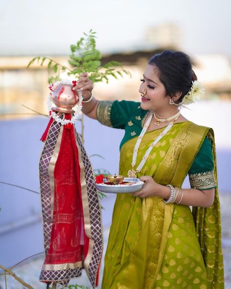 Gudi Padwa Pooja Gudipadva Photo Shoot, Gudi Padwa Photoshoot Ideas, Gudhipadva Photoshoot, Gudi Padwa Saree Look, Gudi Padwa Photoshoot, Gudipadwa Photoshoot, Bridal Mendhi, Cheap Outfits, Basant Panchami