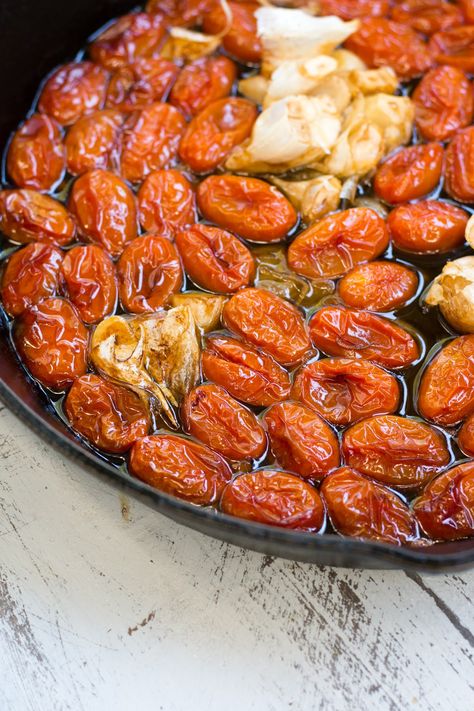 Tomato Confit, Recipes Sides, Garlic And Olive Oil, Cooking Tomatoes, Tomato Season, Summer Tomato, Small Tomatoes, French Cooking, Ripe Tomatoes