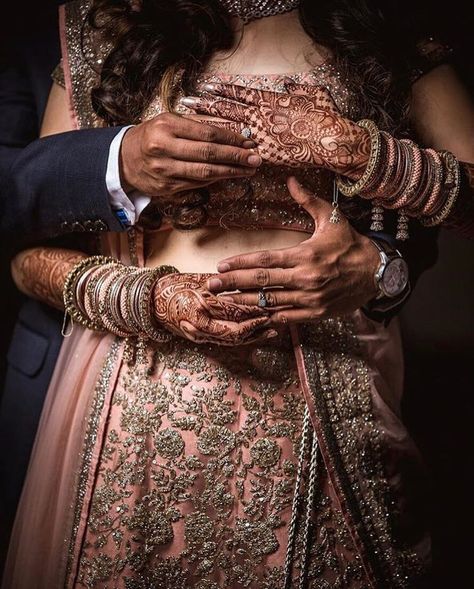 Engagement Portraits Poses, Engagement Shoots Poses, Indian Wedding Poses, Bride Photos Poses, Engagement Photography Poses, Indian Wedding Couple Photography, Engagement Pictures Poses, Wedding Photoshoot Poses, Indian Wedding Photography Poses