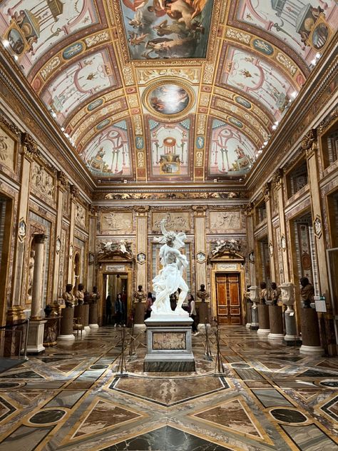 Borghese Gallery, Galleria Borghese, Rome History, Rome Art, Ceiling Painting, Places Photography, Photography Outfits, Italy Art, The Roman Empire