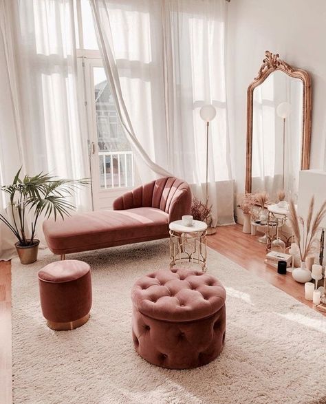 Glam Bedroom, Interior Design Per La Casa, Decor Studio, Aesthetic Rooms, A Living Room, Room Ideas Bedroom, Dream Rooms, Home Room Design, Design Case