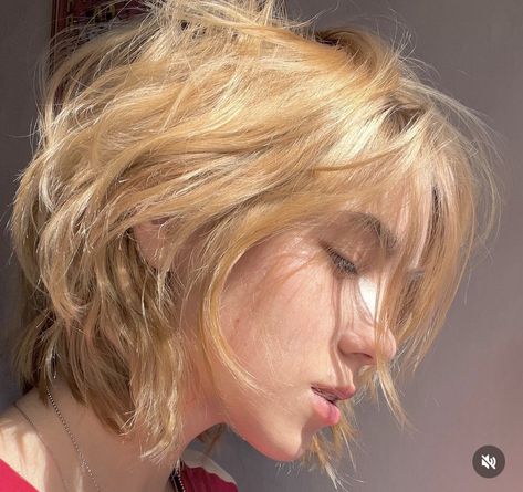 Blonde Reference Photo, Whimsical Curtain Bangs, Gender Neutral Short Haircut, Short Messy Shag Haircuts, Short Hair Blonde Aesthetic, Short Messy Blonde Hair, Short Shaggy Blonde Hair, Short Dyed Blonde Hair, Short Blonde Hair Women