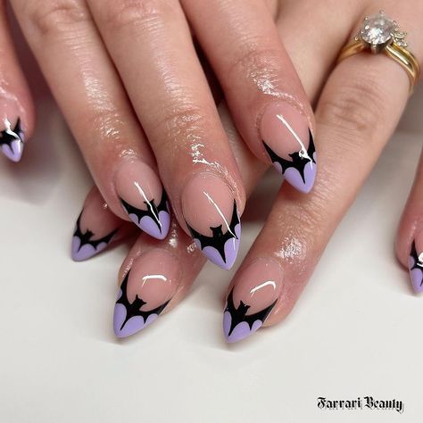 Witch Hat Nail Design, Bats On Nails, Witchy Nail Designs Short, Nail Art For Small Nails, Bat French Tip Nails, Cat Eye Halloween Nails, Minimal Halloween Nails, Gel French Tip Nails, Halloween Nails Gel