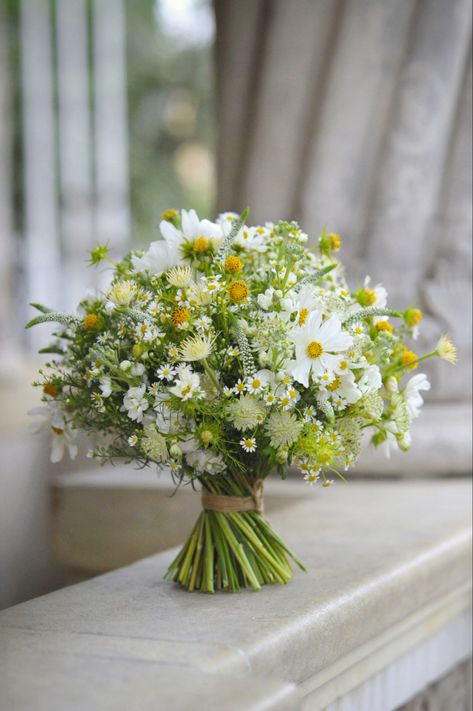 Wild Flowers Bouquet, Autumn Wedding Bouquet, Wild Flower Arrangements, Hydrangea Bridal Bouquet, Bouquet Champetre, Blush Bouquet Wedding, Wildflower Wedding Bouquet, Floral Art Arrangements, Spring Wedding Bouquet