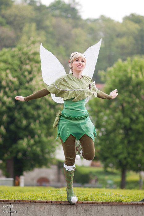 Beautiful modest Tinkerbell Winter Tinkerbell Costume, Tinkerbell Cosplay, Tinker Bell Cosplay, Peter Pan Costumes, Tinkerbell Costume, Tinker Bell Costume, Mode Steampunk, Mouse Costume, Diy Kostüm