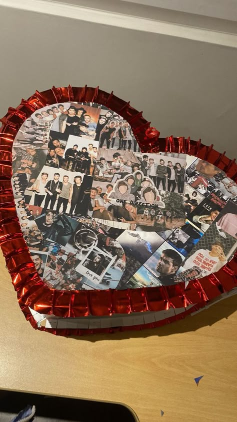 One Direction Birthday Cake, 1d Birthday, Louis Aesthetic, One Direction Party, One Direction Birthday, One Direction Cakes, One Direction Cake, 15th Birthday Cakes, Mini Cakes Birthday