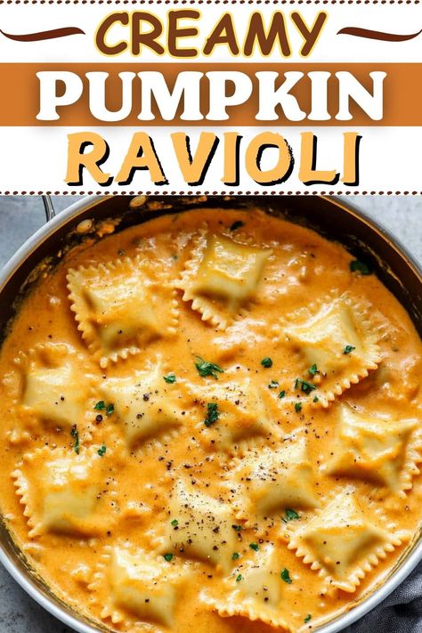 20-Minute Creamy Pumpkin Ravioli Ravioli Pumpkin, Pumpkin Ravioli Sauce, Pumpkin Pasta Recipes, Pumpkin Ravioli Recipe, Pumpkins Recipes, Ravioli Sauce Recipe, Pumpkin Pasta Recipe, Ravioli Soup, Ravioli Sauce