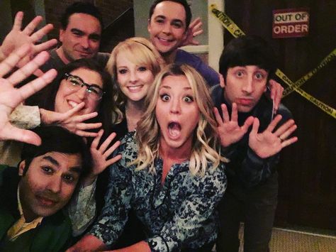 The Big Bang Theory Fall Tv Shows, Simon Helberg, The Big Band Theory, The Bigbang Theory, Johnny Galecki, Fall Tv, Casting Pics, The Big Bang Theory, Entertainment Tonight