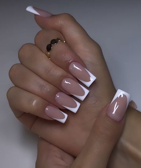 Nail Ideas Classy, White Nails French Tip, White Nails French, Classy Nail Ideas, Medium Acrylic Nails, Acrylic Nails White, Acrylic Nails Nude, Classy Nail, White Acrylic Nails