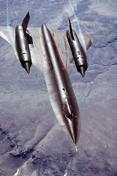 SR-71 Blackbird Lockheed Sr-71 Blackbird, Photo Avion, Lockheed Sr 71, Us Military Aircraft, Sr 71 Blackbird, Reconnaissance Aircraft, Sr 71, Airplane Fighter, Military Jets