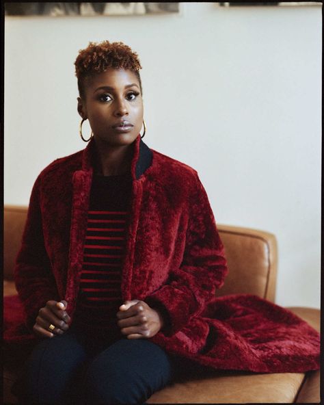 Issa Rae. Issa Rae Style, Dresses For Apple Shape, Issa Rae, Black Hollywood, Style Muse, Short Natural Hair Styles, New Star, Woman Crush, Women In History