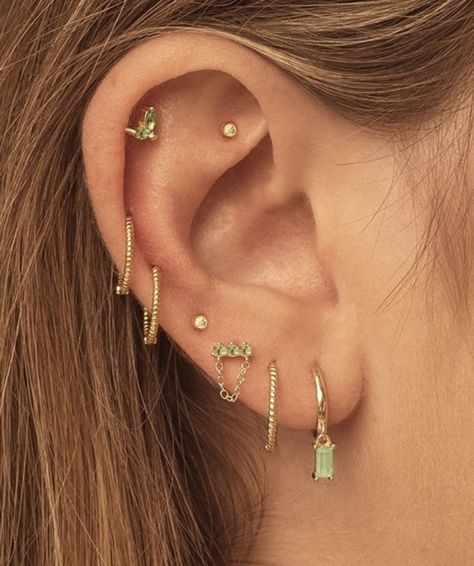 Different Earing Piercings, Curated Ear Minimalist, Earring Inspo 3 Holes, Simple Peircings Earring, Multi Pierced Ears, Peicing Ideas Ear, 4 Love Piercings, Frowny Piercing Mouth, Auricle Piercing Ideas