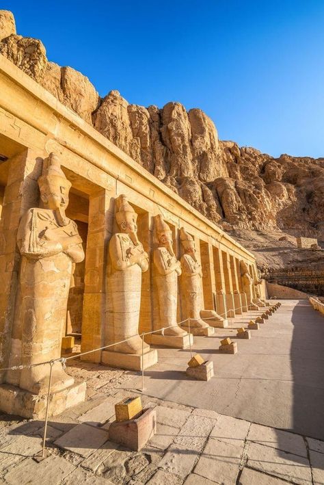 Abu Simbel Temple, Hatshepsut Temple, Things To Do In Egypt, Places In Egypt, Mayan Civilization, Egyptian Civilization, The Exodus, Egyptian Temple, Abu Simbel