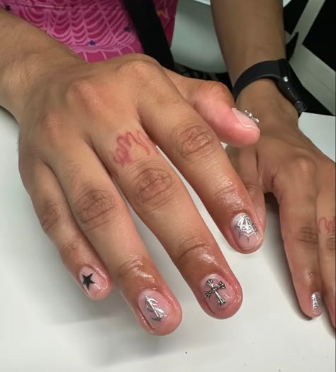 Short Nails Men Design, Guy Nail Designs Simple, Male Gel Manicure, Manicure Design Ideas Men, Chrome Heart Nails Men, Nails For Guys Simple, Manicure Nail Designs Men, Gel Nail Designs Men, Men Christmas Nails