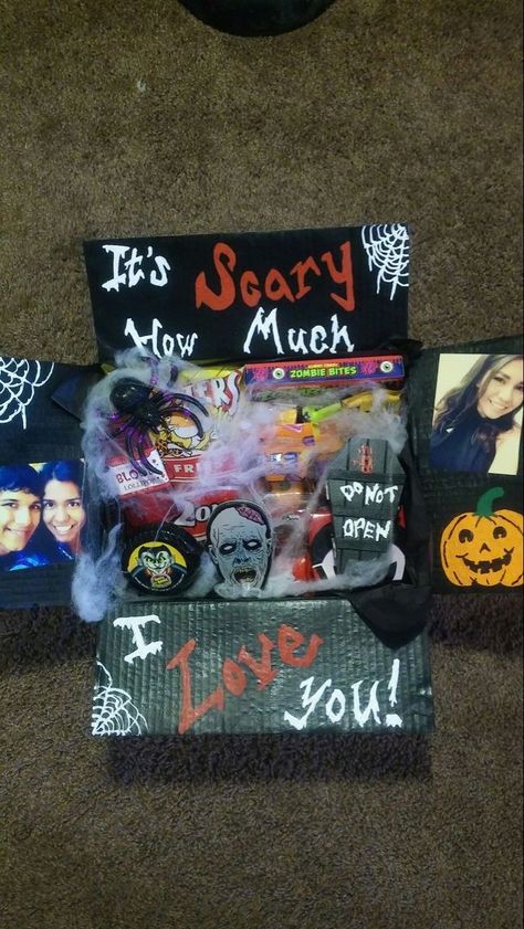 Halloween Themed Anniversary Gifts, Halloween Girlfriend Gifts, Halloween Basket For Husband, Halloween Boxes Gift For Boyfriend, Spooky Basket Ideas For Boyfriend Long Distance, Spooky Basket Ideas For Boyfriend Diy, Halloween Boyfriend Gifts, Spooky Basket For Husband, Boo Box Ideas For Boyfriend