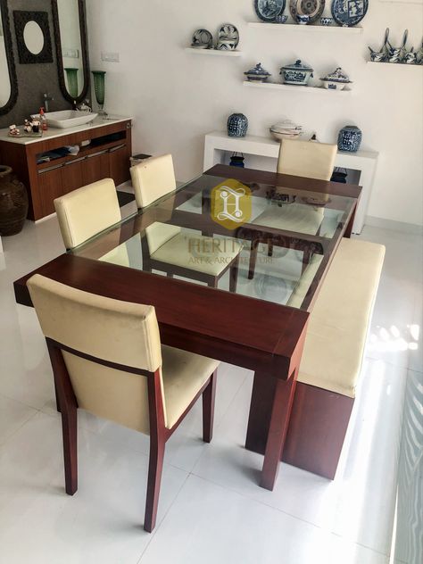 Modern Glass Top Dining Table, Dining Table Glass Top Design, Dining Table Glass Design, Dining Table Glass Top, Glass Dining Table Designs, Traditional Dining Table, Dining Table With Glass Top, Modern Glass Dining Table, Cushion Bench