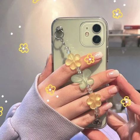 Chain Phone Case, Kawaii Iphone Case, Butterfly Chain, Soft Fashion, Iphone Obsession, Pretty Iphone Cases, Pretty Phone Cases, Apple Phone Case, Transparent Phone Case