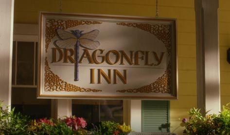 The Dragonfly Inn, Gilmore Girls Facts, Gilmore Girls Dragonfly Inn, Dragonfly Inn, Gilmore Girls Fan, John Boy, Michelle Trachtenberg, Gilmore Girl, Lorelai Gilmore