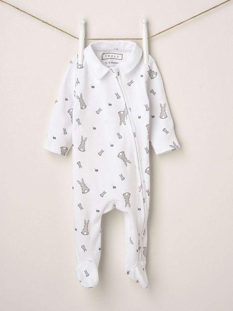 Baby Trends, Neutral Clothes, Gender Neutral Clothes, Baby Grow, Lion Cub, White Bunny, Baby Trend, Child Baby, Bunny Print