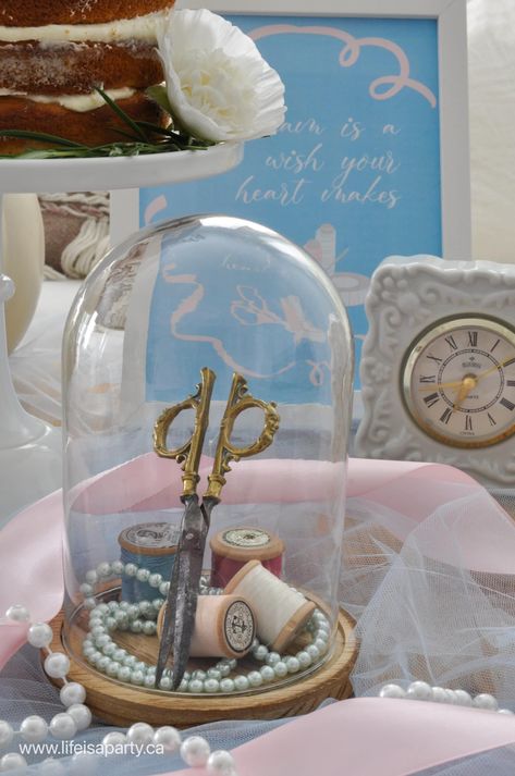 Cinderella Table Setting, Cinderella Aesthetic Party, Cinderella Candy Table Ideas, Cinderella Table Decor, Elegant Cinderella Party, Cinderella Center Piece Ideas, Cinderella Party Centerpieces, Cinderella Themed Bachelorette Party, Cinderella 18th Birthday Party