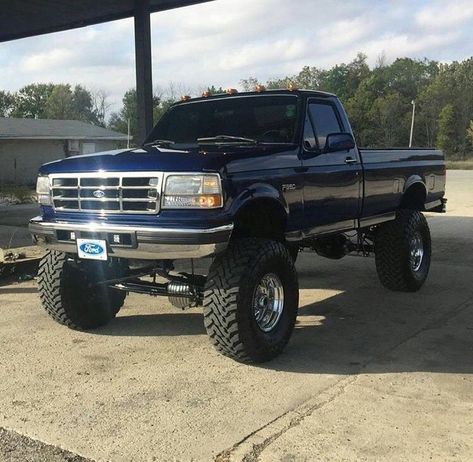 Truck Accessories Ford, Big Ford Trucks, Ford Diesel, Jetta Mk5, Lifted Ford, Old Ford Trucks, Classic Ford Trucks, Ford F Series, Ford Pickup Trucks