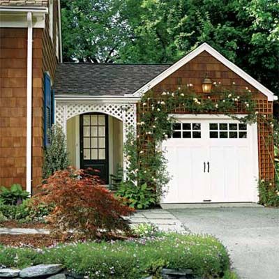 Disguise Garage Door, Front Door Next To Garage, Trellis Garage, Garage Landscaping, Victorian Garage, Mudroom Entrance, Carport Addition, Cabot Stain, Cute Garage