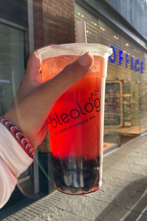 Fruit Boba Aesthetic, Fruit Boba Tea Aesthetic, Bubble Fruit Tea, Fruit Boba Tea, Fruit Tea Boba, Boba Fruit Tea, Fruit Boba, Fruit Bubble Tea, Food Polls