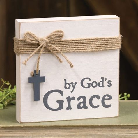 Easy Homemade Wooden Gifts, Wood And Rope Projects, Bible Diy Crafts, Ideas For Wooden Signs, Mini Wood Block Crafts, Wood Square Crafts Diy Projects, Everyday Decor Home, Wooden Squares Crafts, Small Wood Block Crafts