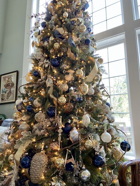 Copper And Blue Christmas Tree, Blue And Gold Christmas Tree Ideas, Blue And Yellow Christmas Tree, Christmas Tree Blue And Gold, Gold And Blue Christmas Tree, Blue And Gold Christmas Tree, Copper Christmas Decor, Gold And White Christmas Tree, Christmas Tree Colour Scheme