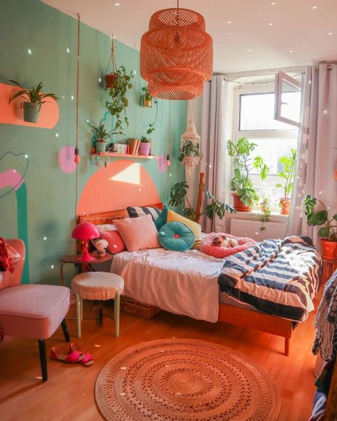 Maximalist Decor Bedroom, Colorful Maximalist Bedroom, Funky Bedroom, Maximalist Bedroom, Bedroom Redesign, Dream Room Inspiration, Room Makeover Bedroom, Room Inspiration Bedroom, Aesthetic Bedroom