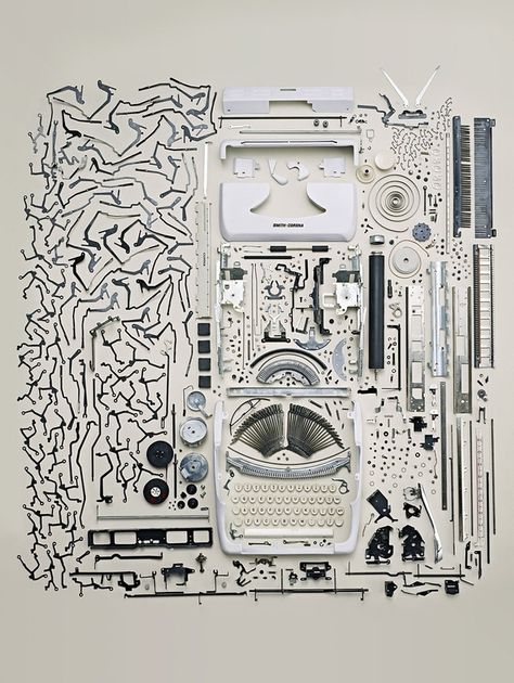 there's art in everything Mesin Tik, Things Organized Neatly, Circular Economy, Ex Machina, Art Plastique, Typewriter, Art Photography, Motion, Web Design