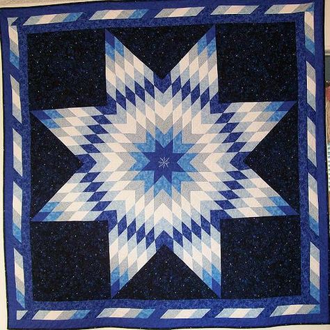 I like this border idea--- Lone Star Quilt completed 12 Feb 08 | Flickr - Photo Sharing! Lone Star Quilts, Amische Quilts, Lone Star Quilt Pattern, Native American Quilt, Lone Star Quilt, Star Blanket, Pinwheel Quilt, Quilt Border, Beginner Quilt Patterns