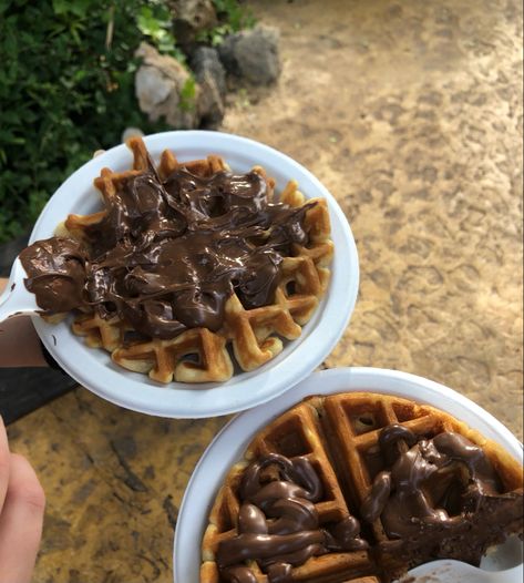 Chocolate Aesthetic, Food Summer, Chocolate Food, Food Cravings, Summer Aesthetic, Nutella, Waffles, Yummy Food, Dessert