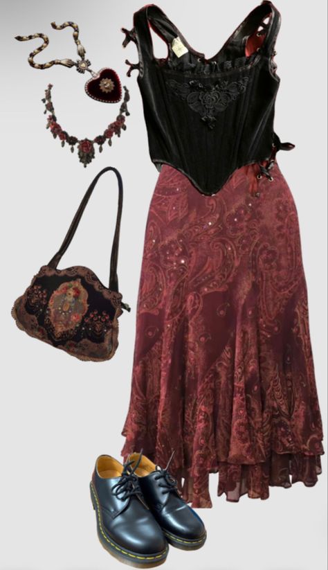 Whimsical 90s Outfits, Whimsical Witchy Outfits, Hadestown Aesthetic Outfit, Lena Duchannes Inspired Outfits, Vintage Whimsigoth Fashion, Southern Gothic Outfit Aesthetic, Witchcore Fashion Aesthetic, Red Whimsigoth Outfit, Whimsigoth Photoshoot