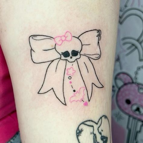 Cottagecore Anime, Y2k Kuromi, Dr Tattoo, Sanrio Rilakkuma, Emo Tattoos, Hello Kitty Tattoos, Handpoke Tattoo, Kawaii Tattoo, Spooky Tattoos