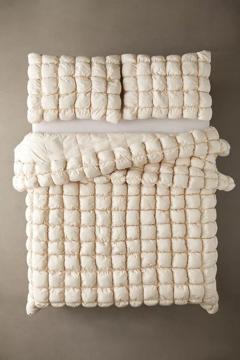 Marshmallow Puff Comforter | Urban Outfitters Marshmallow Puff Comforter, Marshmallow Comforter, Marshmallow Bedding, Puff Comforter, Urban Outfitters Comforter, Twin Bedding Sets, Puff Quilts, Pinterest Contest, Uo Home