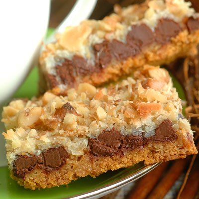 These quick and easy Outrageous Cookie Bars are a perfect treat for a brown-bag lunch or a snack. Toll House, Cookie Bar Recipes, Brownie Bar, Breakfast Treats, Graham Cracker, Sweets Treats, Dessert Bars, Stick Of Butter, Cookie Bars