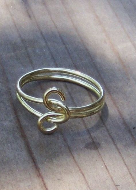 Diy Wire Jewelry Rings, Wire Jewelry Rings, Diy Jewelry Rings, Wire Jewelery, Wire Wrap Jewelry Designs, Wire Wrapped Jewelry Diy, Love Knot Ring, Infinity Love, Wire Jewelry Designs