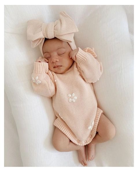 Baby Pink Clothes, Nursery Boho, Newborn Coming Home Outfit, Newborn Bows, Bow Headbands, Double Knot, Newborn Girl Outfits, Take Home Outfit