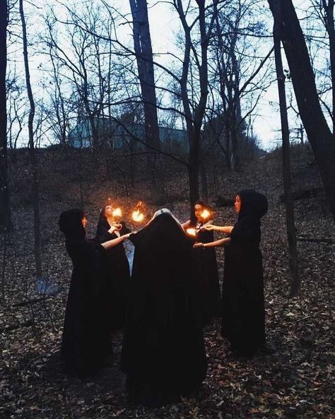 Witch Coven Pictures, Witch Coven Aesthetic, Witches In The Woods, Hollow Heathens, Coven Aesthetic, Woods Witch, Scott Gustafson, Witch Image, Annie Stegg