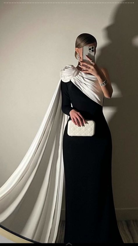 Black And White Evening Dresses, Evening Dresses One Shoulder, White Evening Dresses, Modest Dresses Fashion, Soiree Dress, White Evening Dress, For Ramadan, Fancy Dresses Long, Elegant Dresses Classy