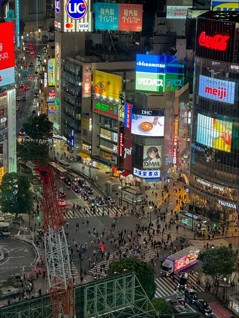 Living In Tokyo, Shibuya Aesthetic, Tokyo Japan Photography, Shibuya Japan, Japan Vibes, Tokyo Apartment, Tokyo Subway, Tokyo Photography, Tokyo Aesthetic