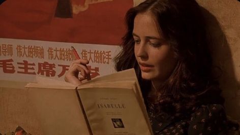 The Dreamers 2003, Terrence Loves You, Celebrities Reading, Bernardo Bertolucci, Damien Chazelle, French Aesthetic, Books To Read For Women, I Love Cinema, Film Inspiration