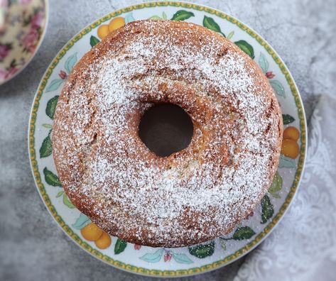 Fennel cake Fennel Dessert, Seed Cake, Gourmet Cakes, Bundt Cake Pan, Family Breakfast, Pumpkin Cake, Pumpkin Bread, Food Cakes, Fennel