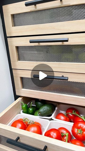 Stephanie Daniel | DIY & Home Decor on Instagram: "It’s been over a year since I gave my pantry a makeover and these produce drawers are still my favorite part of the pantry.  These drawers were a pain to build but sooo worth it.  Because so many of you asked I put together a detailed blog post, a detailed video as well as a step by step guide for the pantry build that you can purchase on my blog.  If you want the links just comment Pantry below or the link is in my bio." Produce Pantry Storage, Casita Decor, Pantry Build, Produce Drawer, Kitchen Vegetable Storage, Diy Pantry Shelves, Vegetable Drawer, Kitchen Built In, Produce Storage