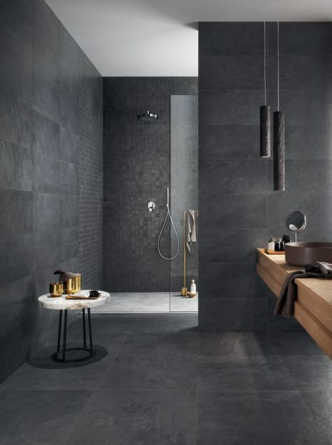 Artmar Natural Stone: The Beauty of Black Slate Drømme Bad, Mega House, Kitchen 2021, Luxury Bathroom Master Baths, Bilik Air, Luxury Master Bathrooms, Dark Bathrooms, Modern Bathroom Tile, Natural Bathroom