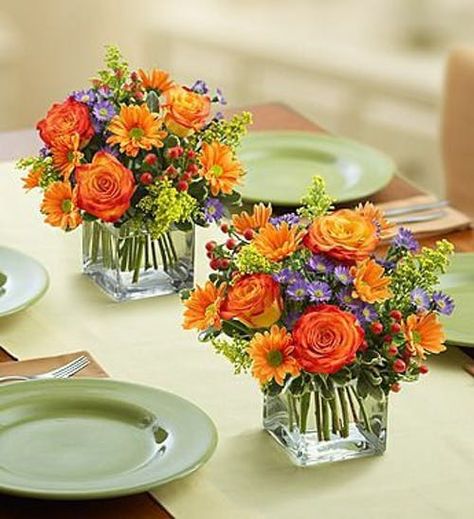 "Autumn Sensation Centerpiece Thanksgiving Flower Arrangements, Thanksgiving Flowers, Tafel Decor, Flower Arrangement Designs, Fall Flower Arrangements, Fall Arrangements, Thanksgiving Centerpieces, Deco Floral, Fall Centerpiece